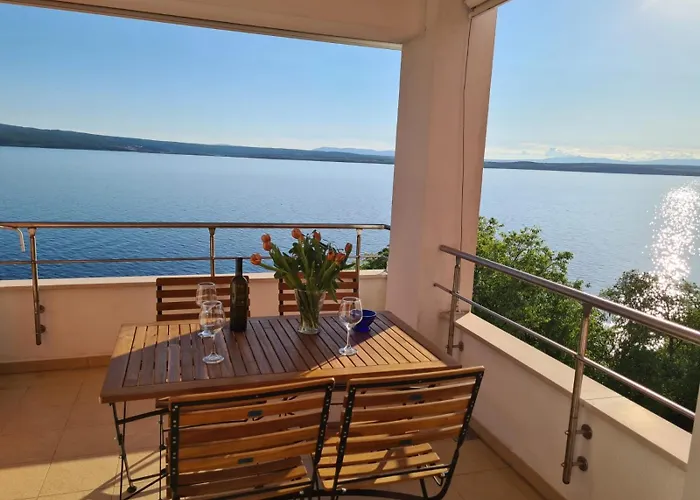 Apartment Golden View Dramalj